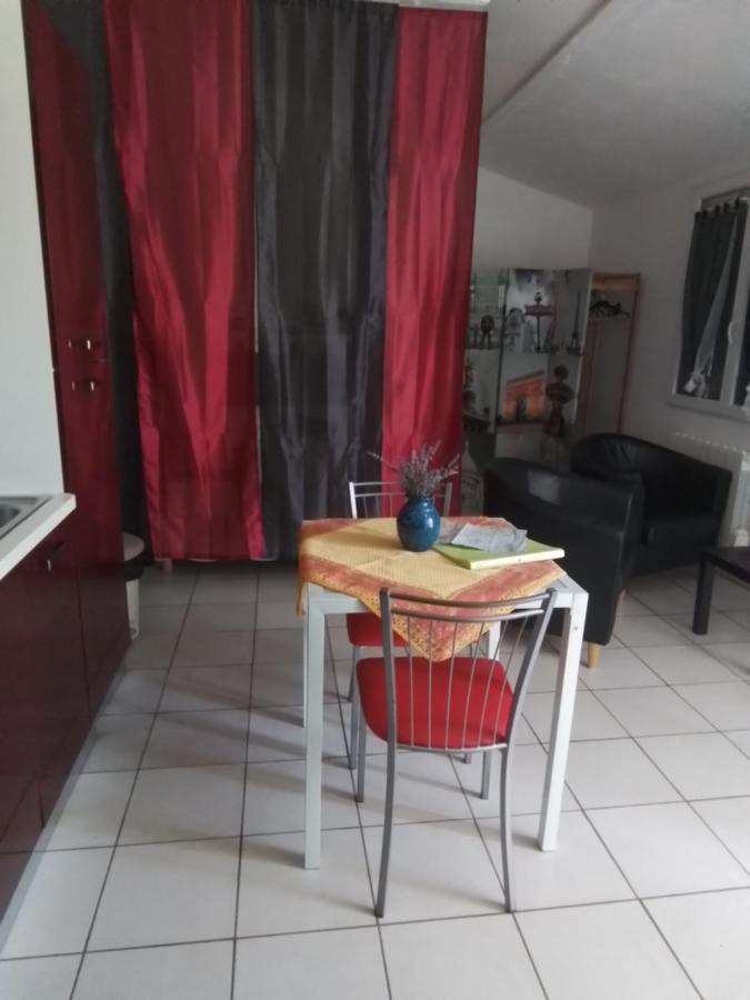 Tiny House Independante Climatisee Moulès Dış mekan fotoğraf